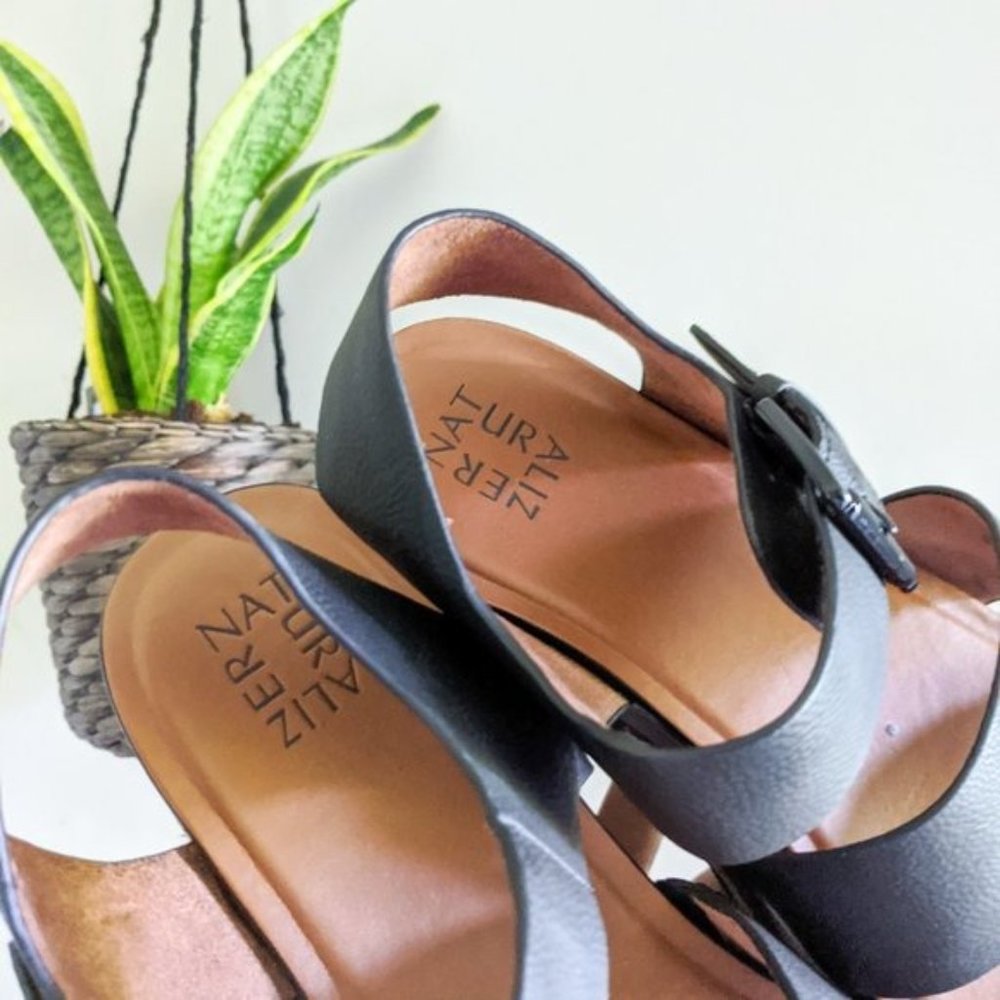 Naturalizer Billie Black Leather Platform Sandal, 11 - Picture 6 of 13